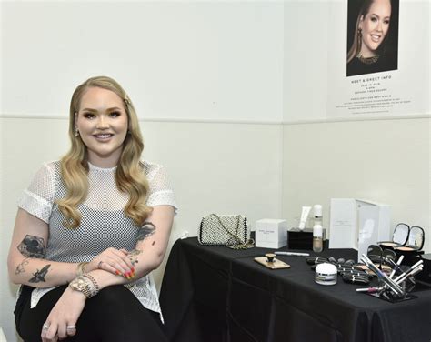 nikkie tutorials net worth.